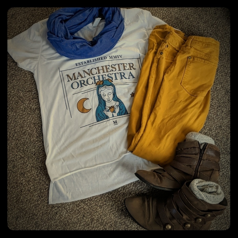 Manchester Orchestra band tee size medium